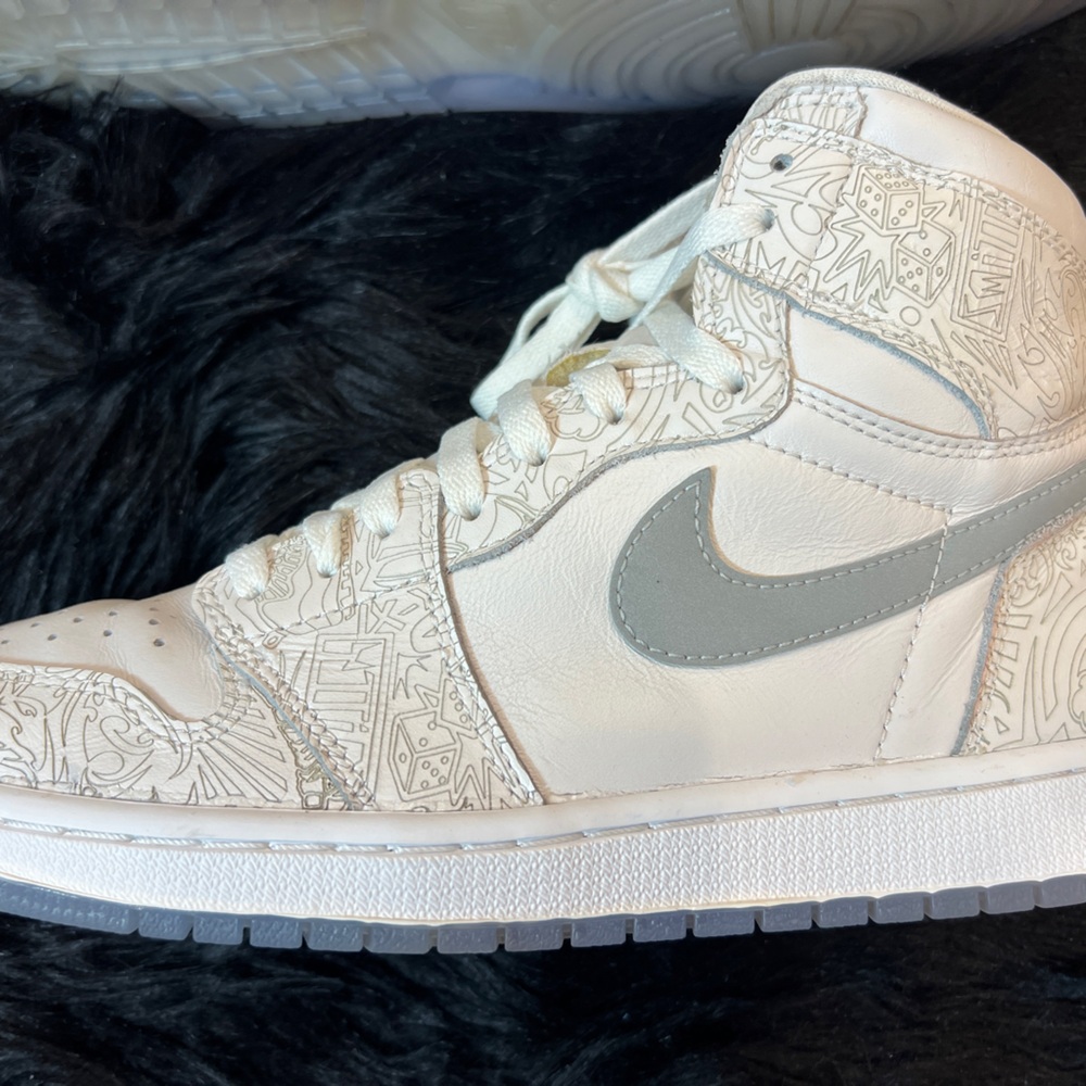 JORDAN 1 RETRO | 30TH ANNIVERSARY LASER | Size 11.5M - Picture 2 of 7
